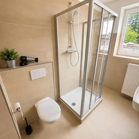 Apartmán Flats Premium 4 6 Bett Apartment, 3 Schlafzimmer, Smarttv, Kueche